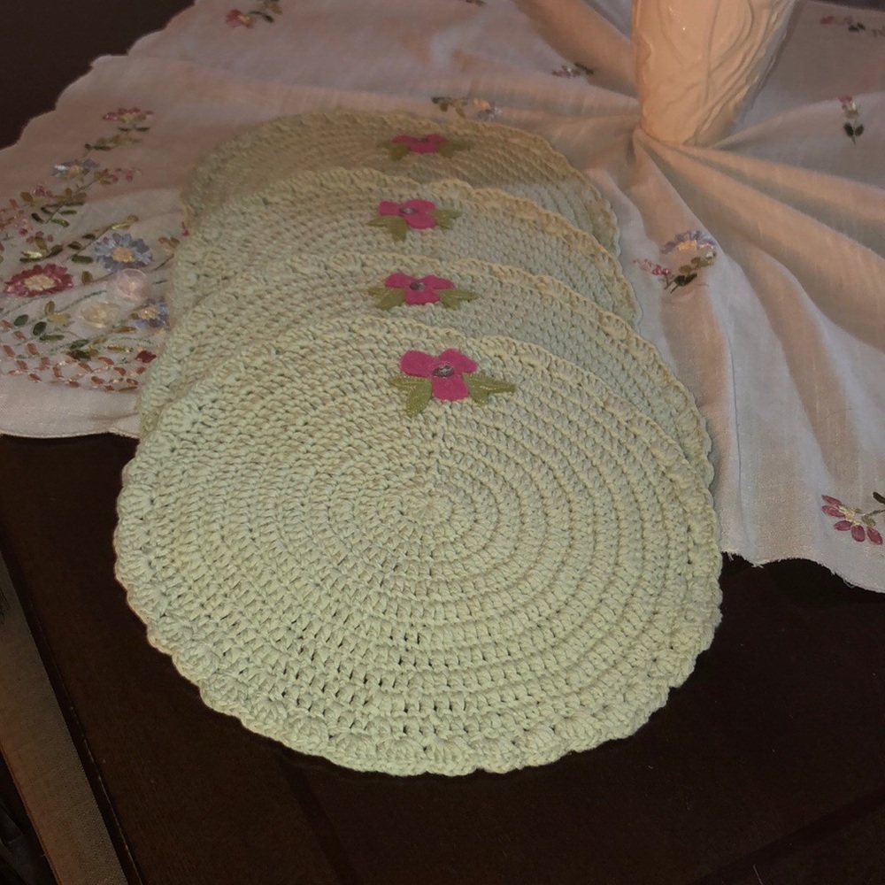Set of 4 Placemats(Handmade Crochet)